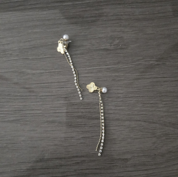 Earrings - Picture 4 of 4